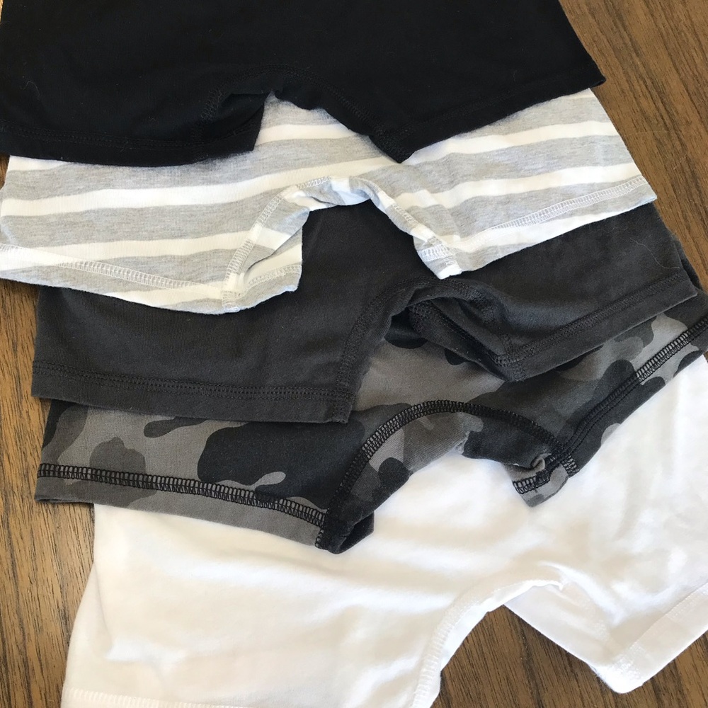 🔴 4/$15 5pc Old Navy Boys M Bundle Lot Assorted Solid & Camo Boxer Briefs in EUC - Picture 6 of 8